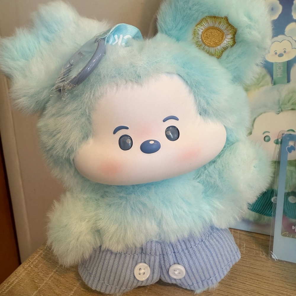 MICKEY HEAD IN THE CLOUDS PLUSH VINYL PENDANT - MINISO AUTHENTIC **SUNNY SKY
